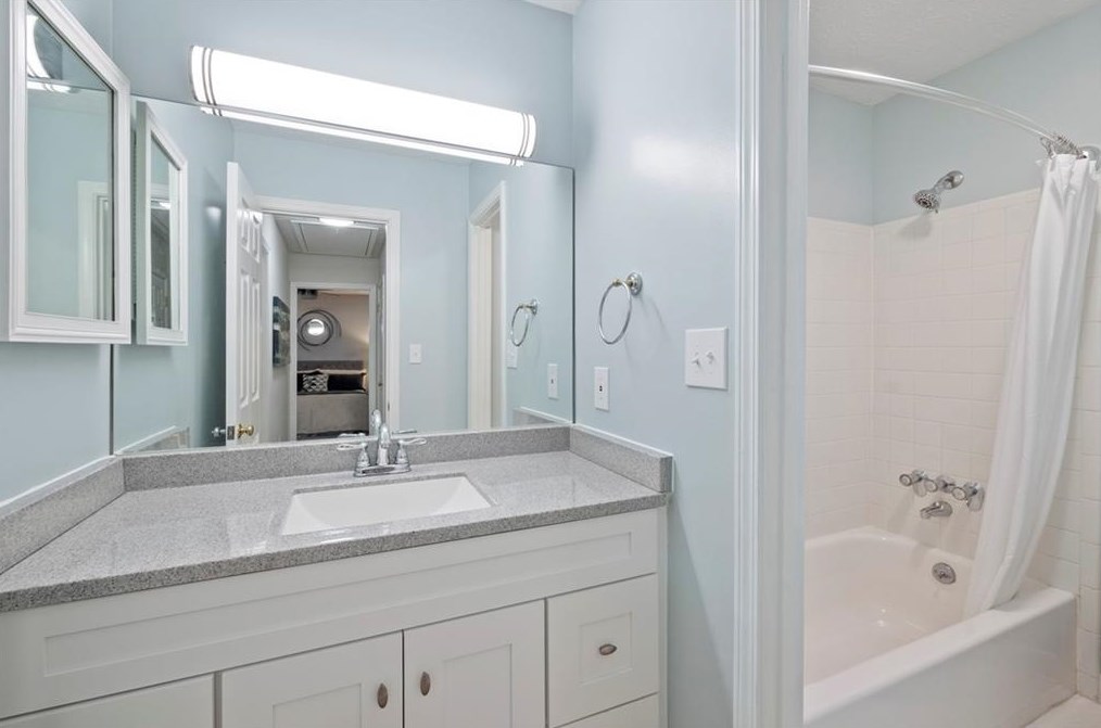 819 Heritage Sq, Decatur GA  30033-4178 exterior