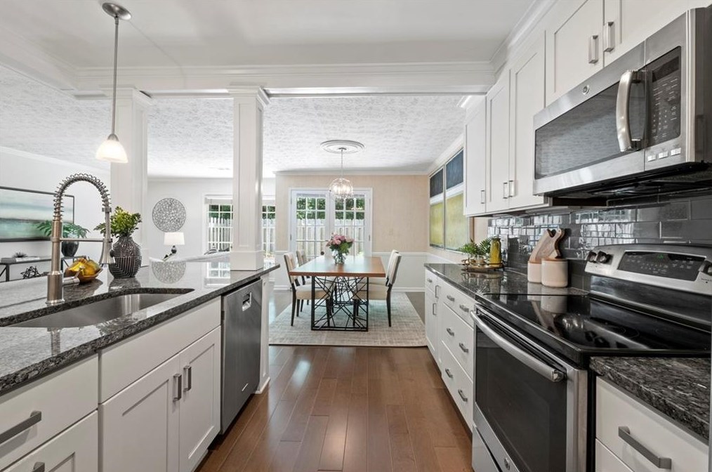 819 Heritage Sq, Decatur GA  30033-4178 exterior