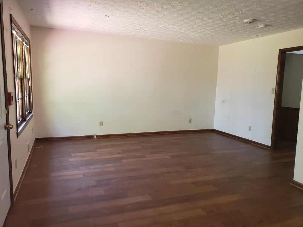 2116 Tudor Castle Cir, Decatur GA  30035-2158 exterior