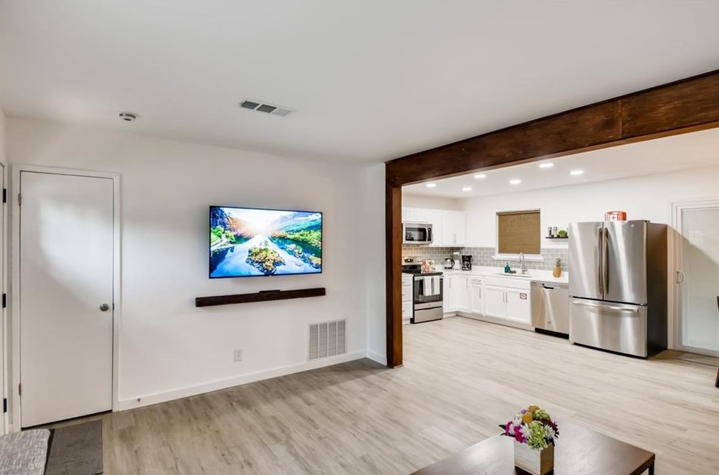 2831 Haddon Dr, Rex, GA 30273