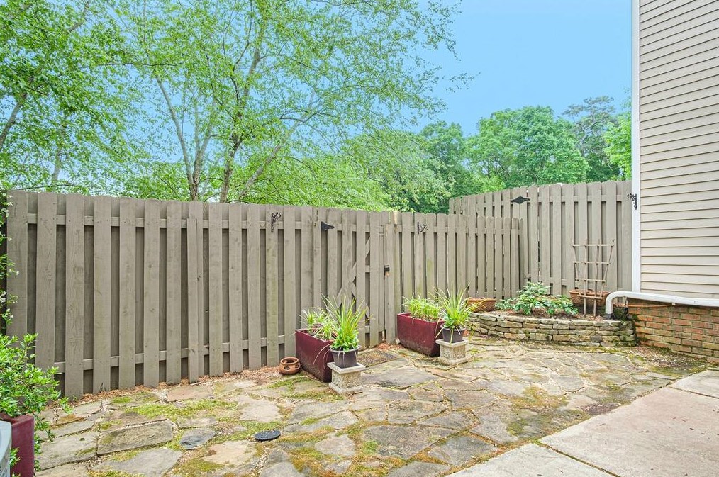 1110 Moorestown Cir, Decatur GA  30033-2733 exterior