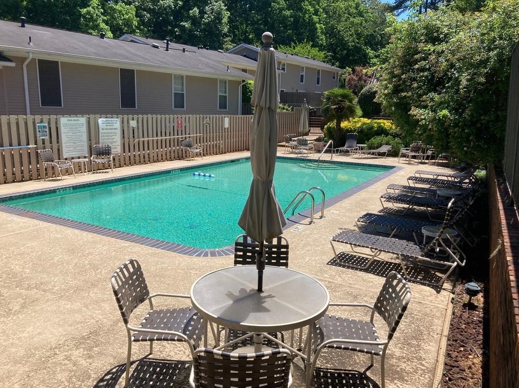 1110 Moorestown Cir, Decatur GA  30033-2733 exterior