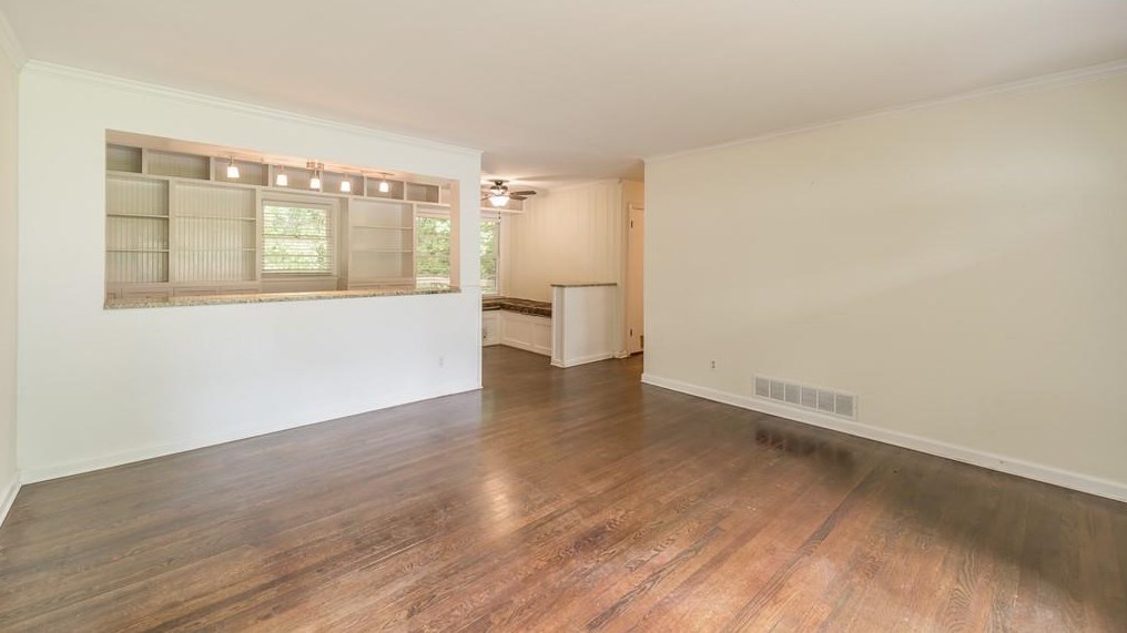 203 Pineland Dr, Smyrna GA  30082-2736 exterior