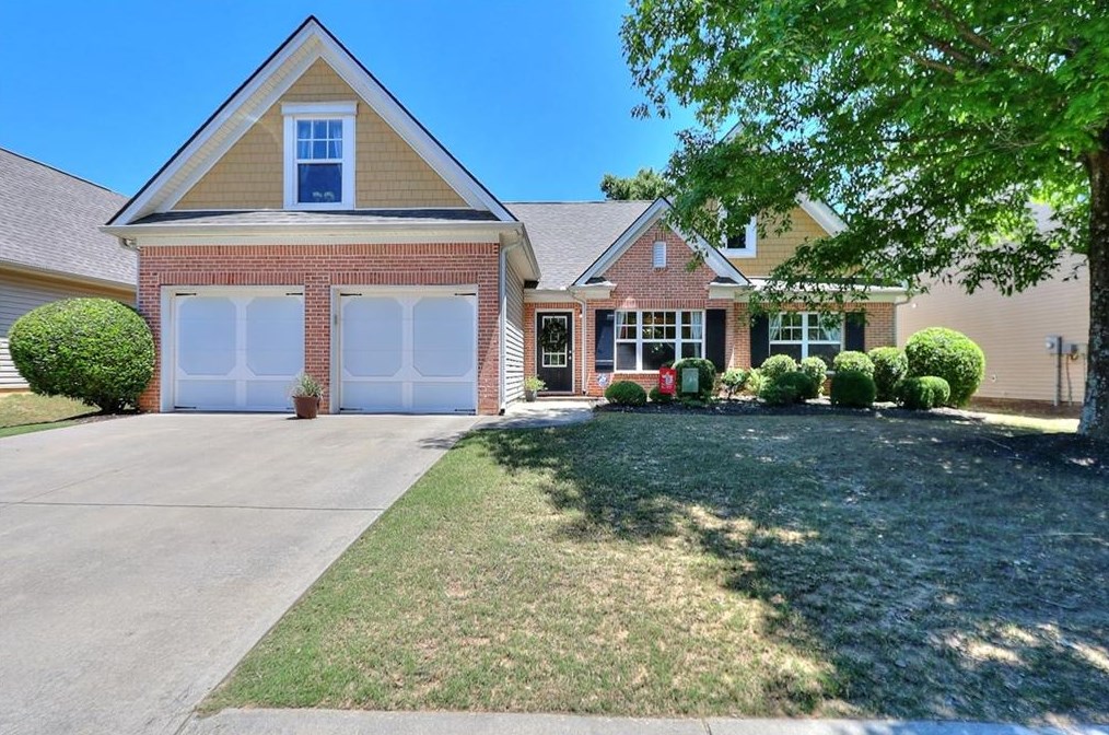 2453 Walnut Tree Ln, Buford, GA 30519