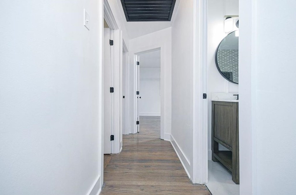 1998 Barberrie Ln, Decatur GA  30032-3916 exterior