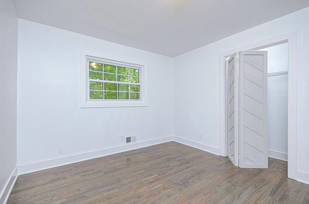 1998 Barberrie Ln, Decatur GA  30032-3916 exterior