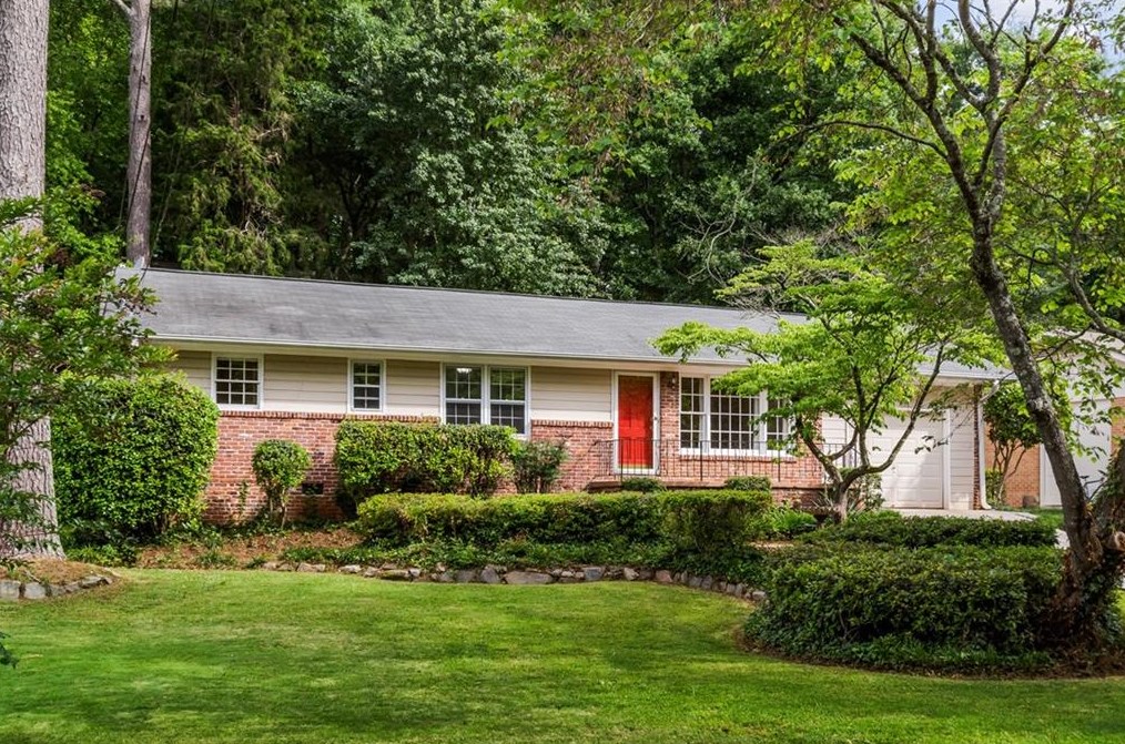 2894 Concord Dr, Decatur, GA 30033-5011