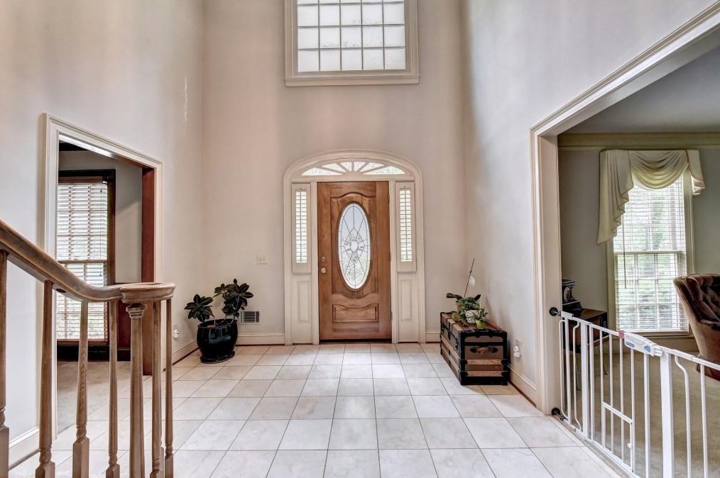 295 Saddlebrook Ter, Roswell, GA 30075-2453