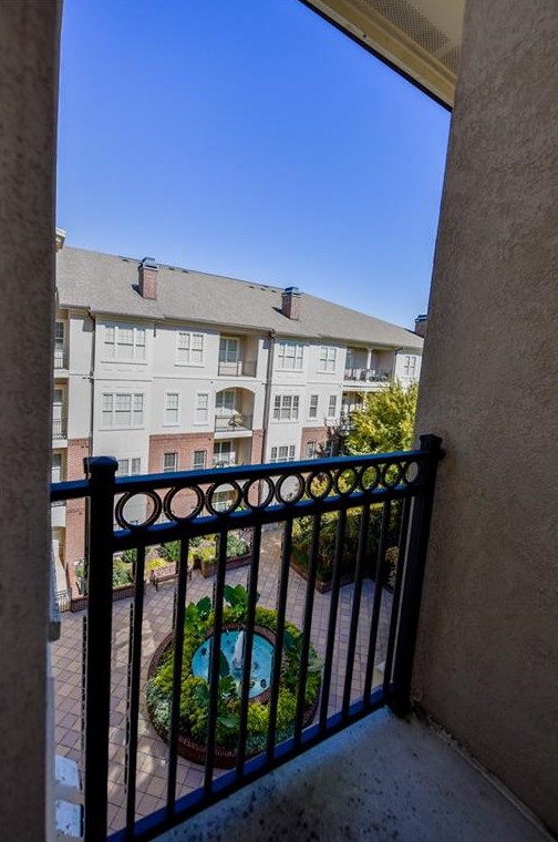3635 Paces Cir, Atlanta GA  30326-7811 exterior