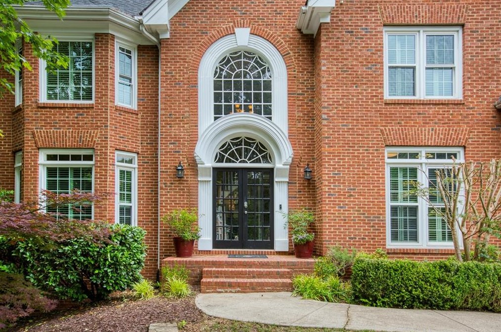 210 May Apple Ln, Alpharetta, GA 30005-6903