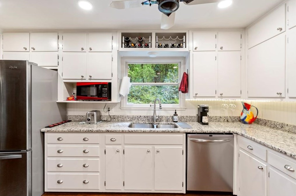 1175 Mclendon Dr, Decatur GA  30033-3918 exterior