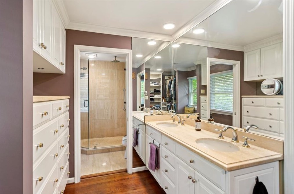 1175 Mclendon Dr, Decatur GA  30033-3918 exterior