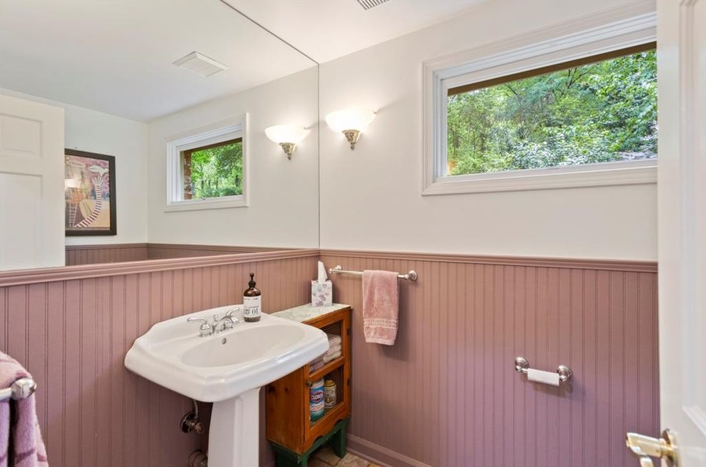 1175 Mclendon Dr, Decatur GA  30033-3918 exterior