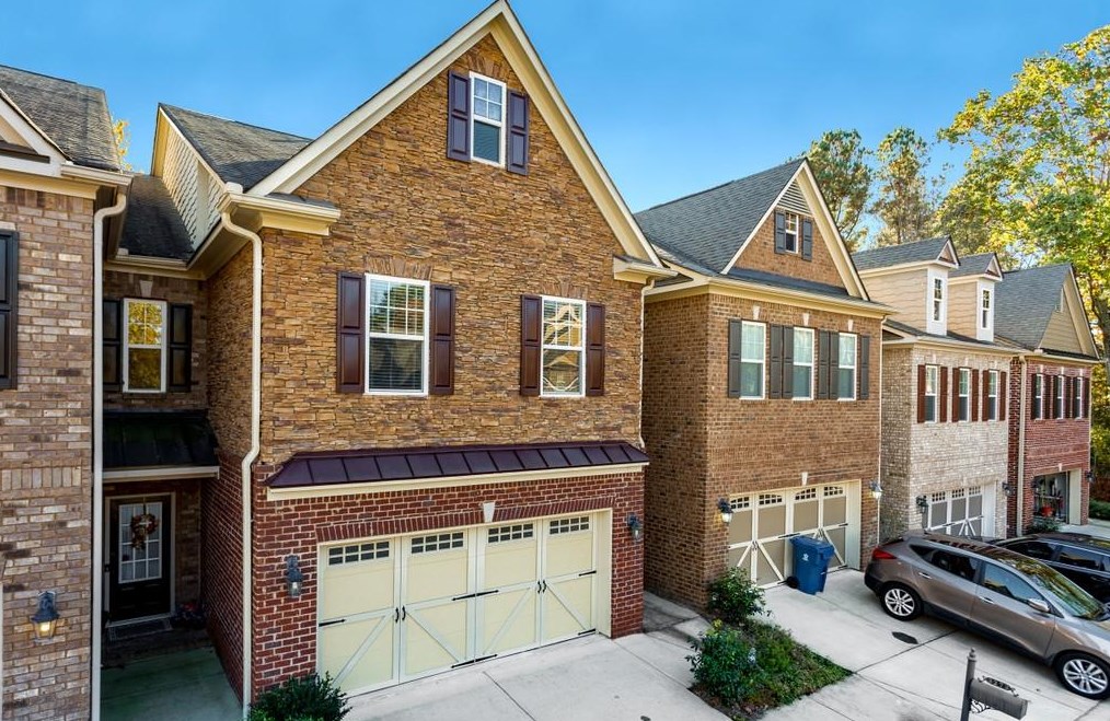 3273 Bluejay Ln, Alpharetta, GA 30022-2433