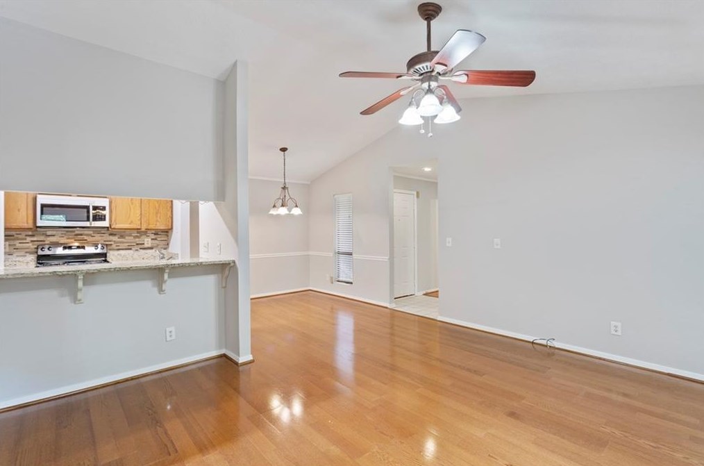 1523 Tuxworth Cir, Decatur GA  30033-5630 exterior