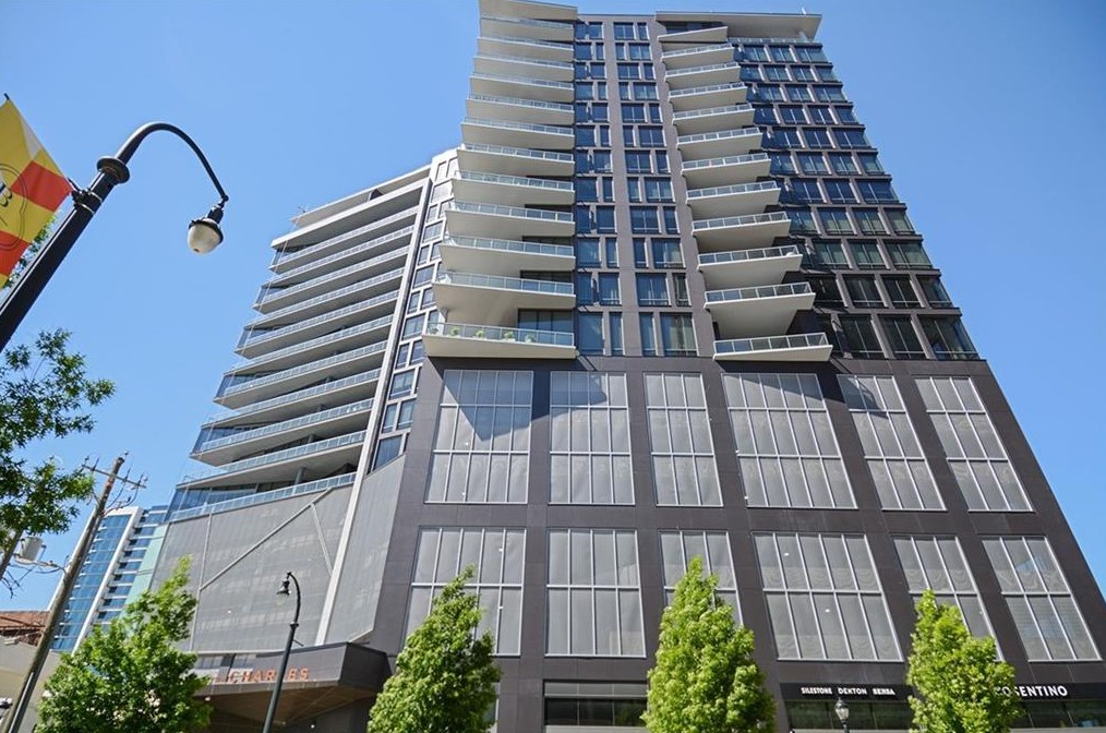 3107 Peachtree Rd, Atlanta GA  30305-1801 exterior