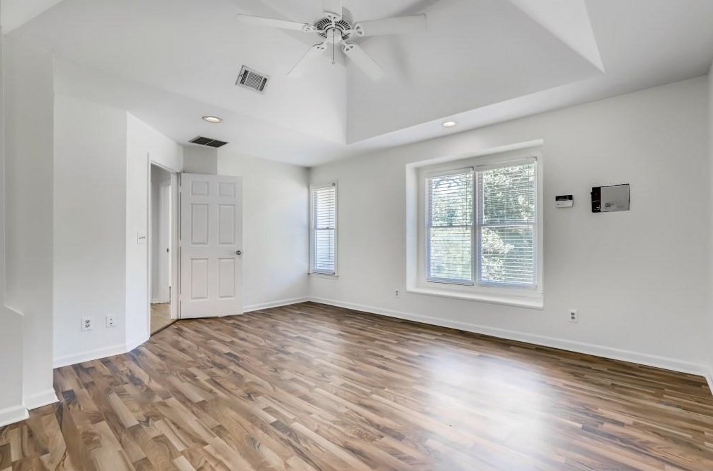 550 Candler St, Decatur GA 30030-4457 exterior