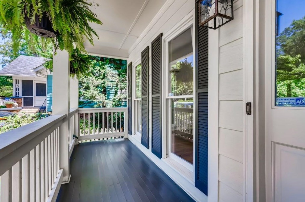 550 Candler St, Decatur GA  30030-3750 exterior