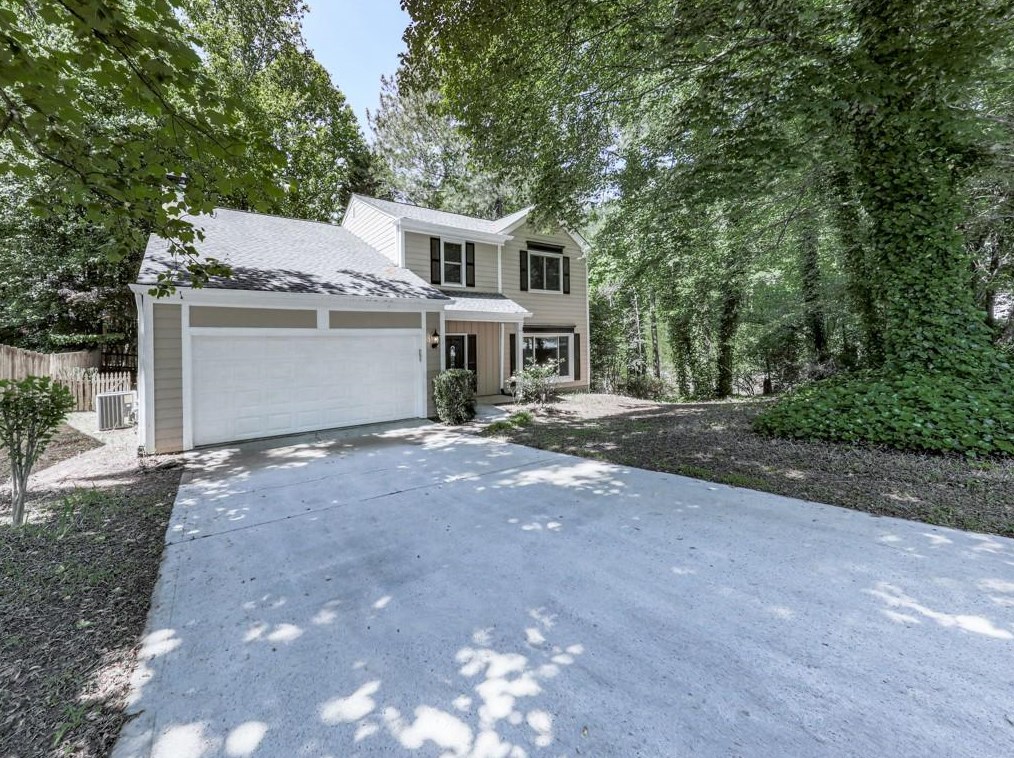 5055 Bridges Dr, Alpharetta, GA 30022-6670
