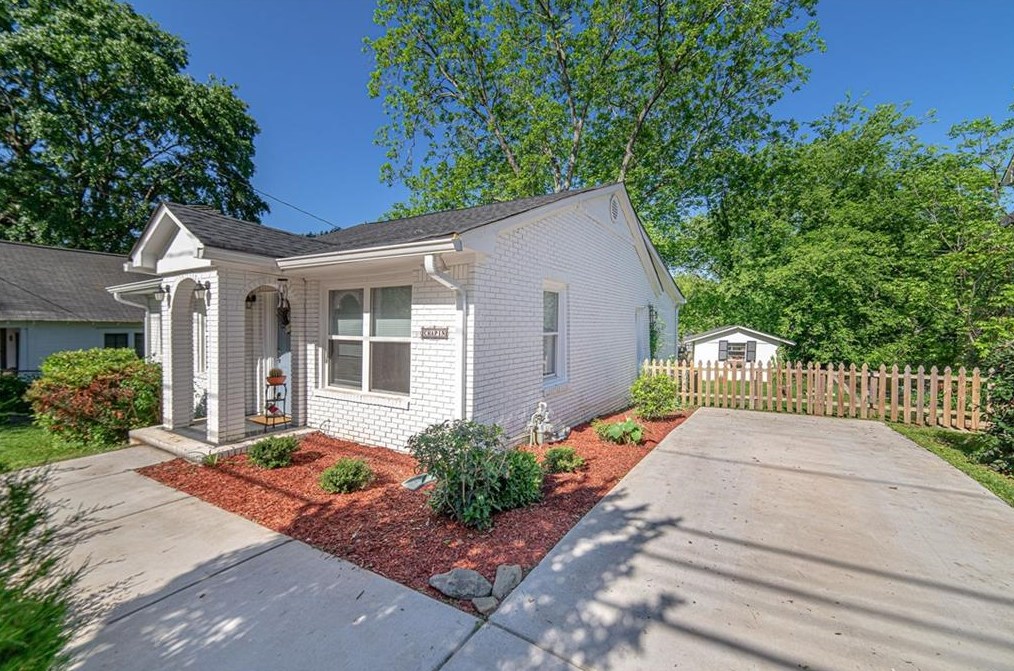 216 Evans St, Athens, GA 30606-3512