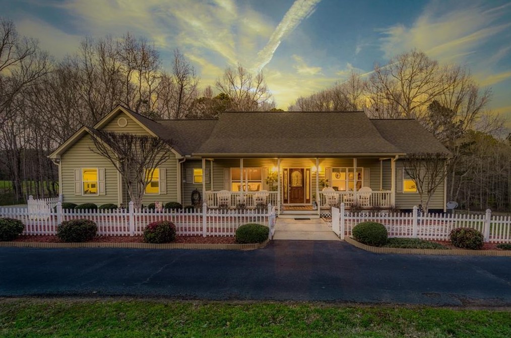 1300 Estes Rd, Mansfield, GA 30055