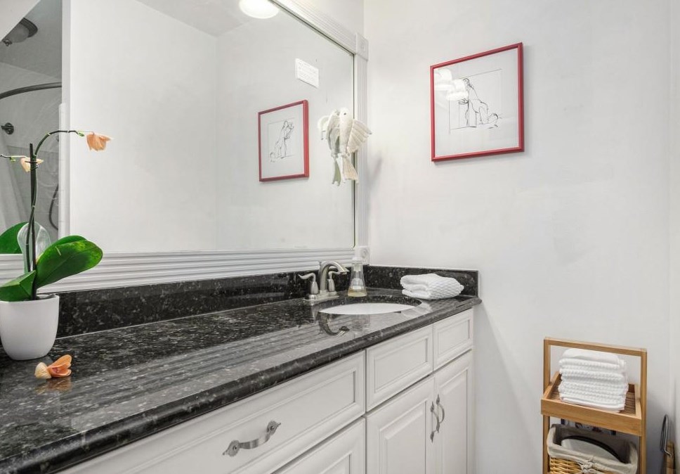 1482 Leafmore Pl, Decatur GA  30033-2023 exterior