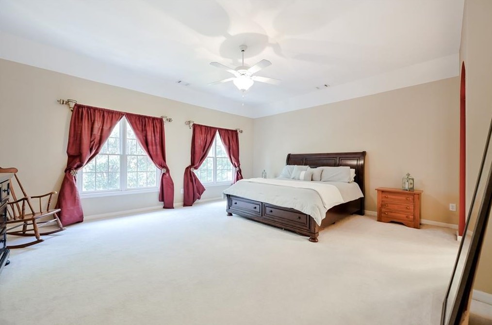 385 Wembley Cir, Atlanta GA  30328-6756 exterior
