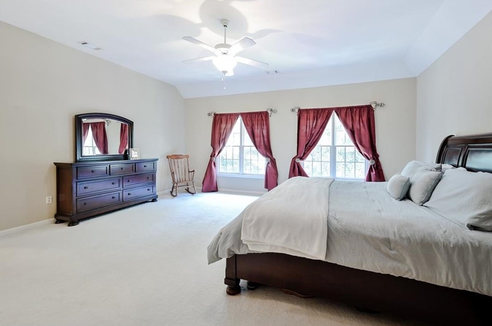 385 Wembley Cir, Atlanta GA  30328-6756 exterior