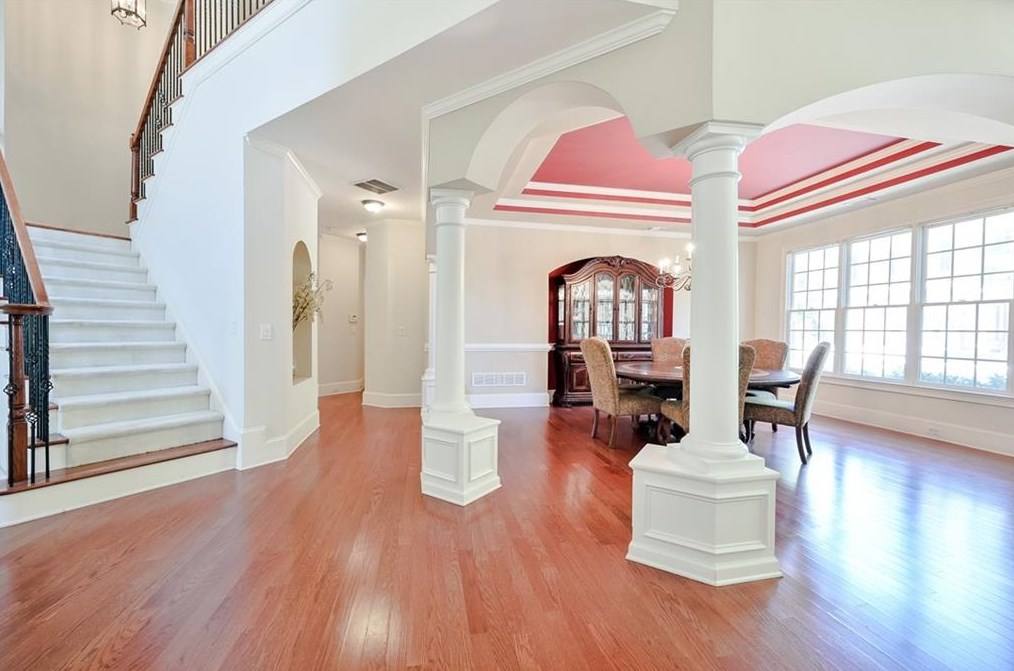 385 Wembley Cir, Atlanta GA  30328-6756 exterior