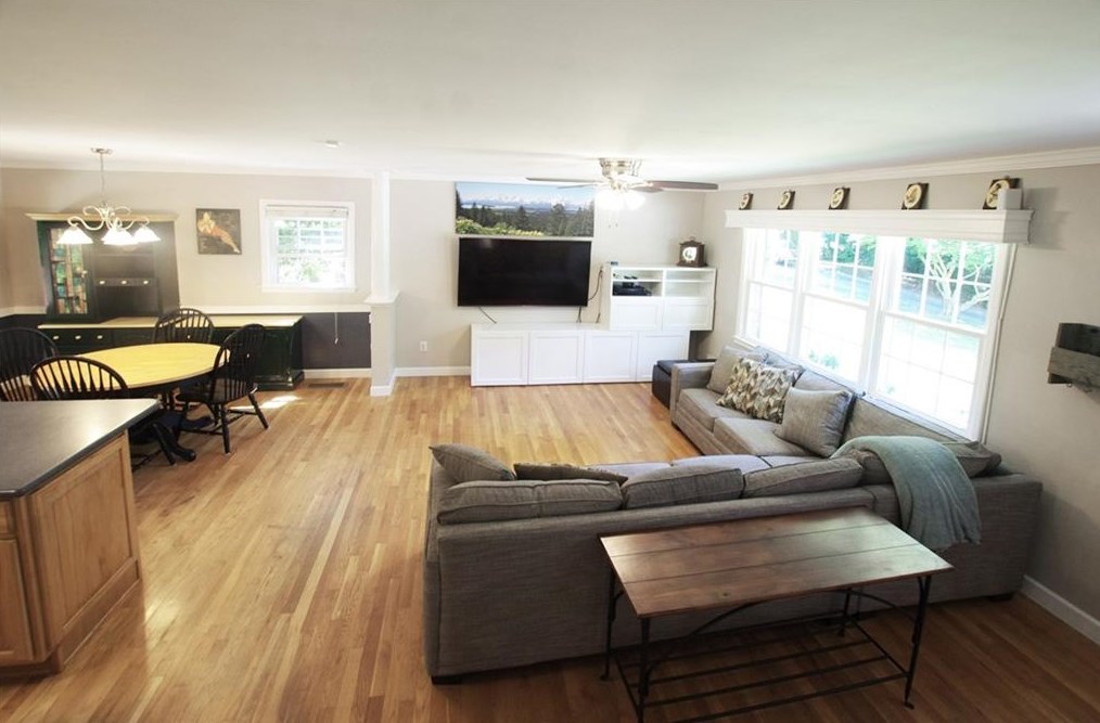 3006 Delcourt Dr, Decatur GA  30033-2407 exterior