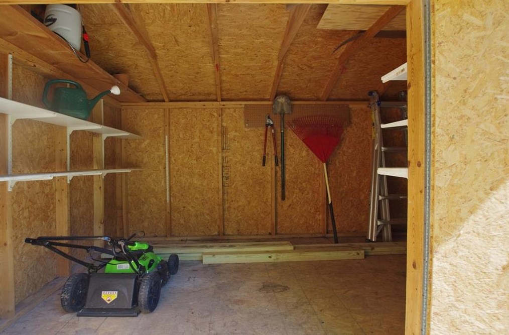 3006 Delcourt Dr, Decatur GA  30033-2407 exterior