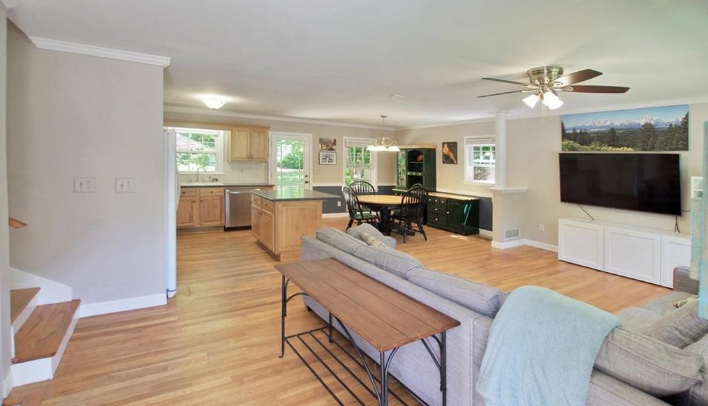 3006 Delcourt Dr, Decatur GA  30033-2407 exterior