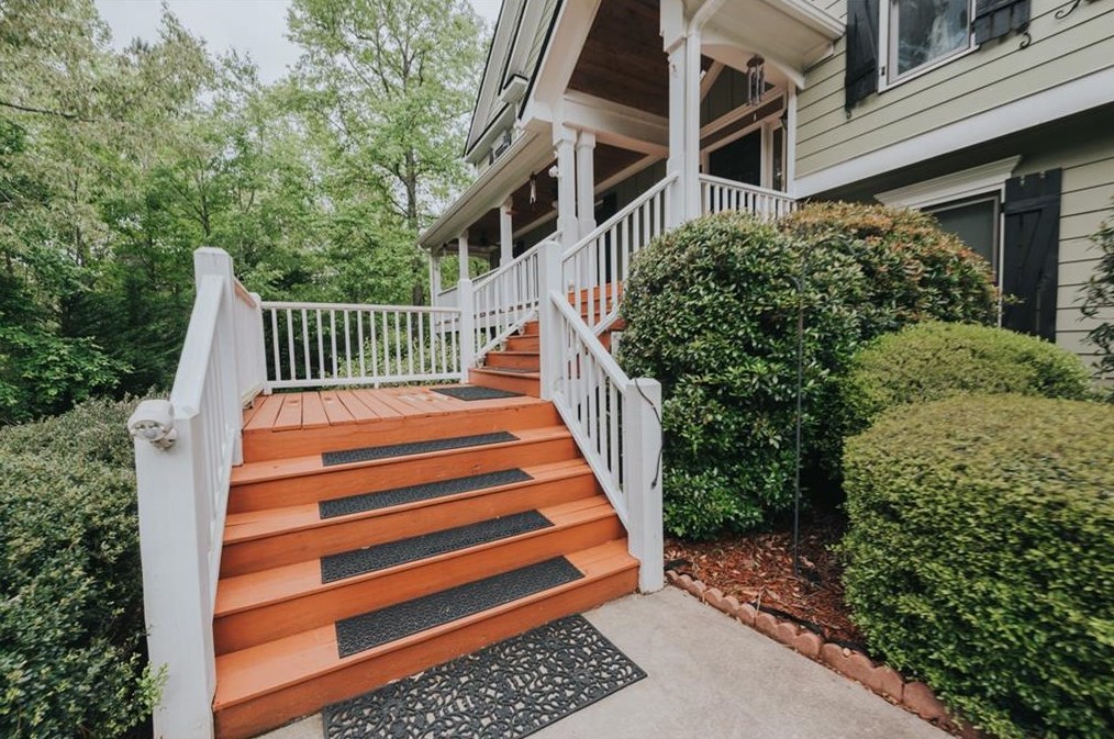 308 Madisons Way, Waleska, GA 30183-3182