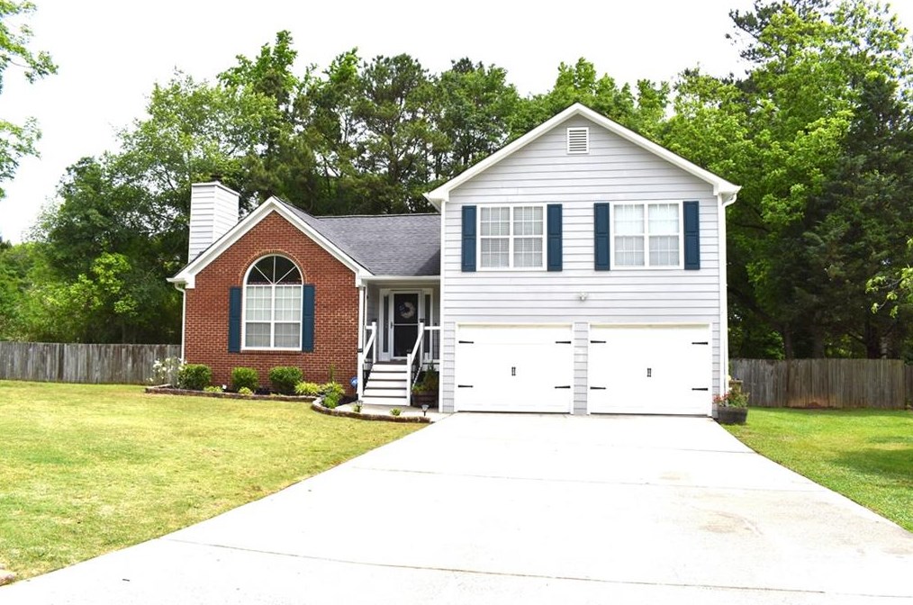 702 Muirfield Dr, Winder, GA 30680-3494