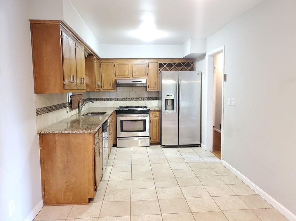 760 Brown Pl, Decatur GA  30030-3909 exterior