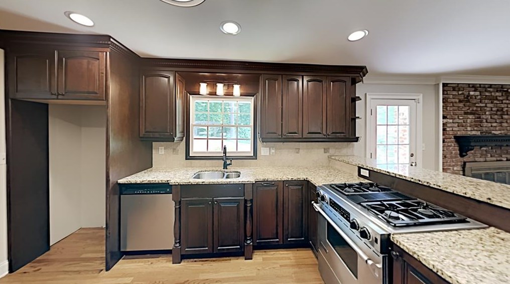 2921 Blackwood Rd, Decatur GA  30033-1011 exterior