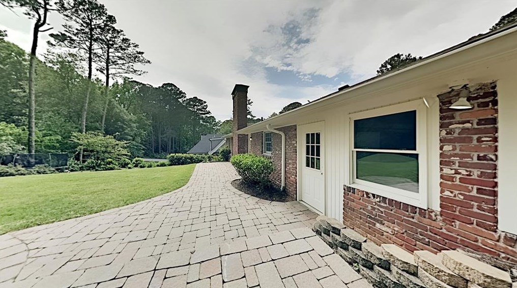 2921 Blackwood Rd, Decatur GA  30033-1011 exterior