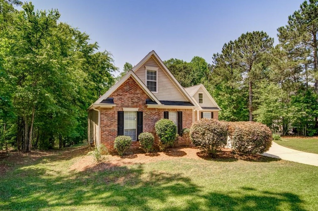 161 Stratford Cir, Stockbridge, GA 30281