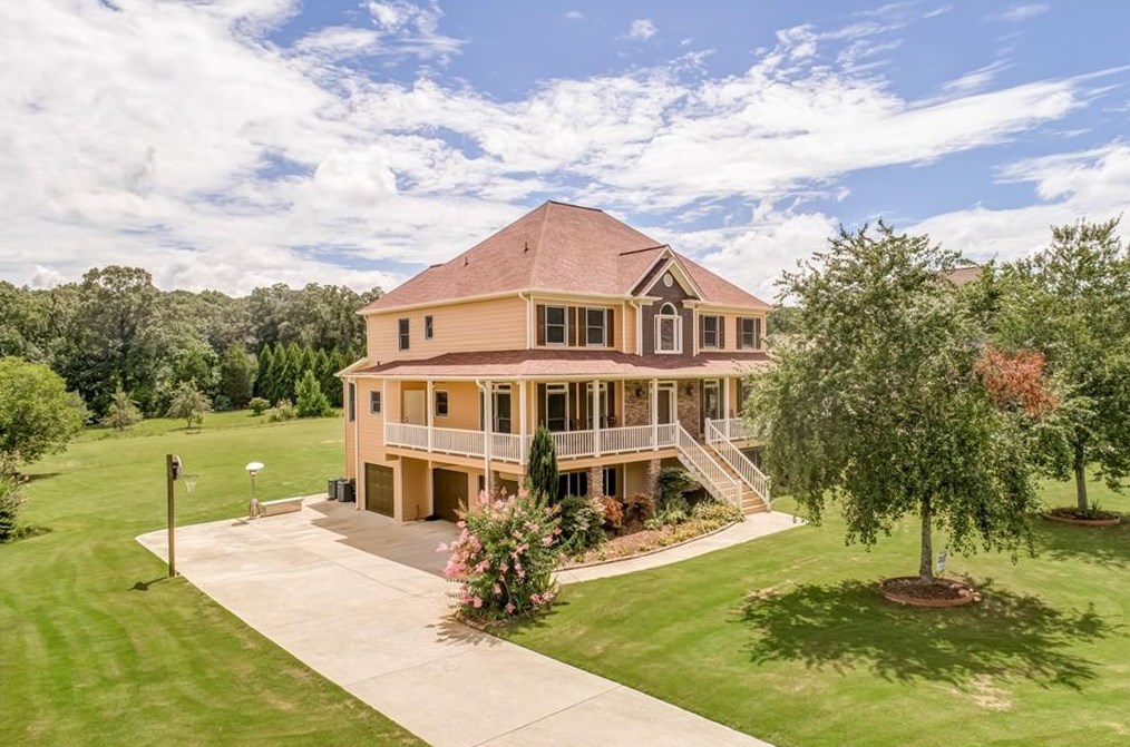 18 Riverview Trl, Euharlee, GA 30145-2894