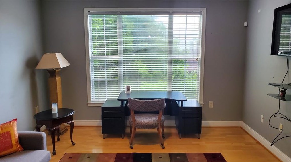 1307 Stratford Cmns, Decatur GA  30033-7438 exterior