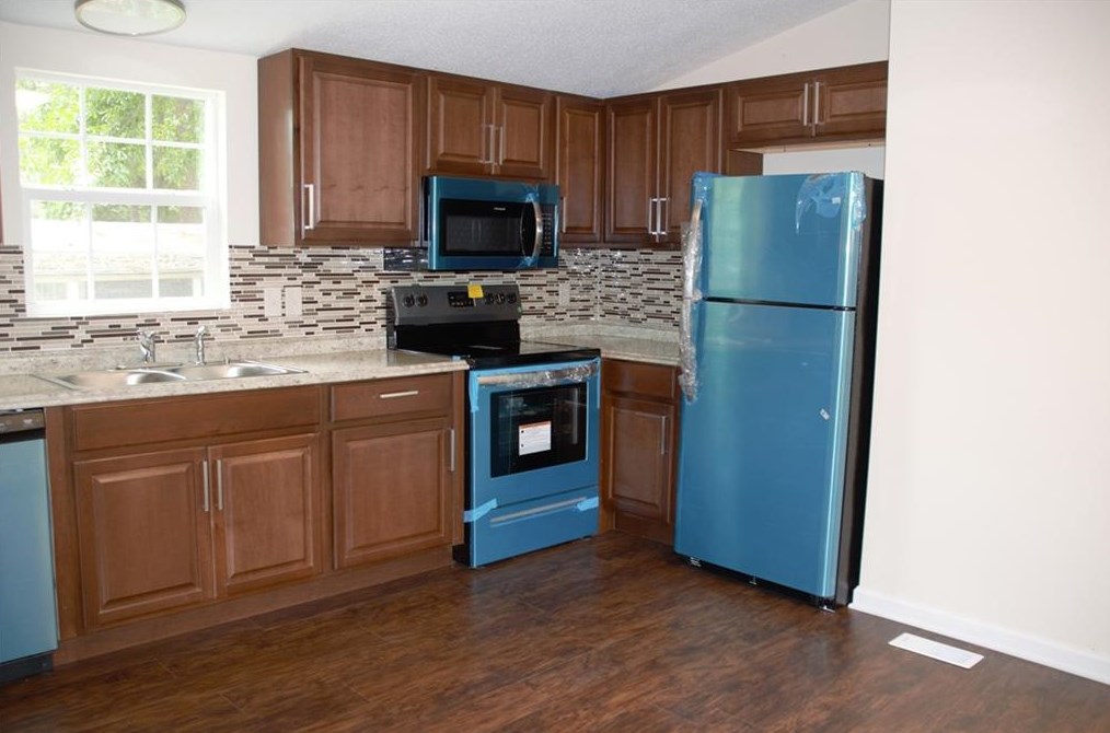 20 Ramblewood Trl, Lawrenceville, GA 30043-5541