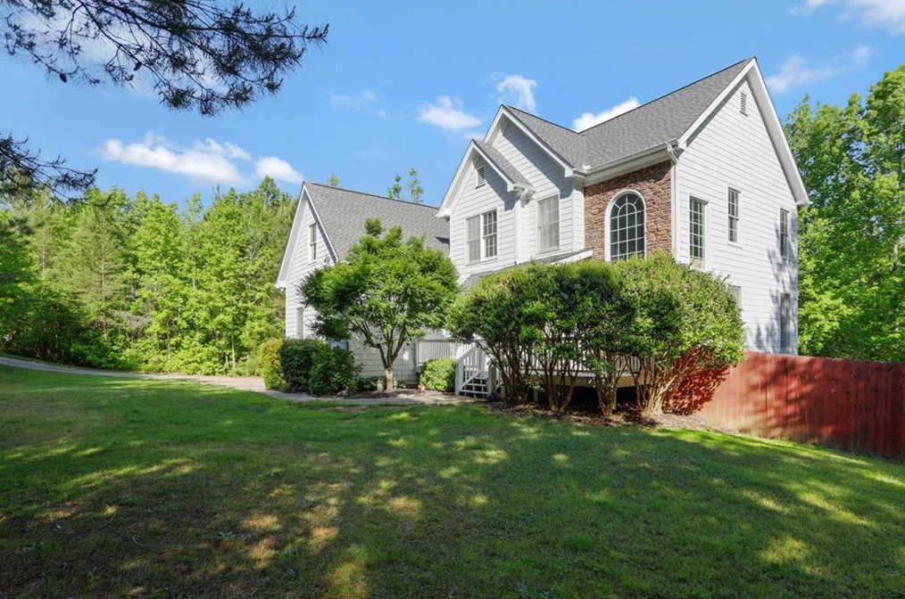 6095 Antler Dr, Gainesville, GA 30506-6834