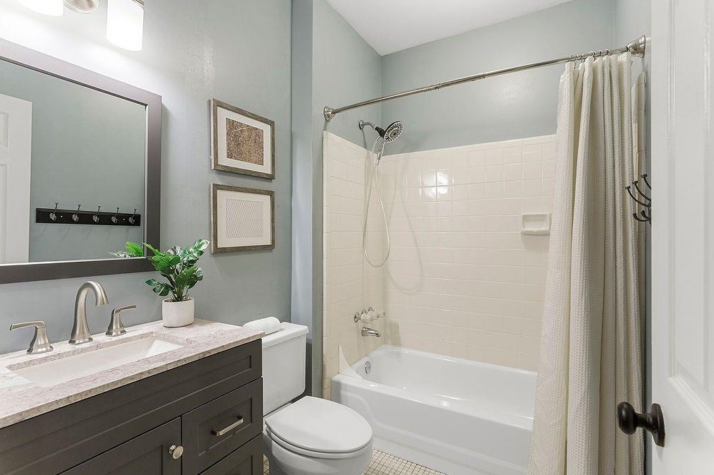 139 Adair St, Decatur GA  30030-2938 exterior