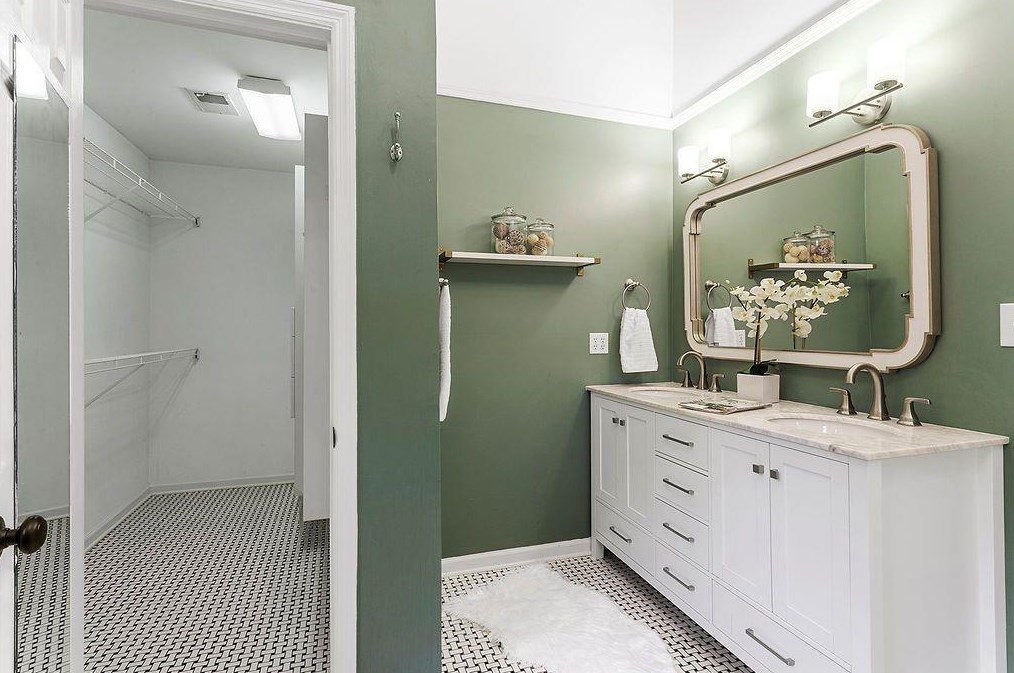 139 Adair St, Decatur GA  30030-2938 exterior