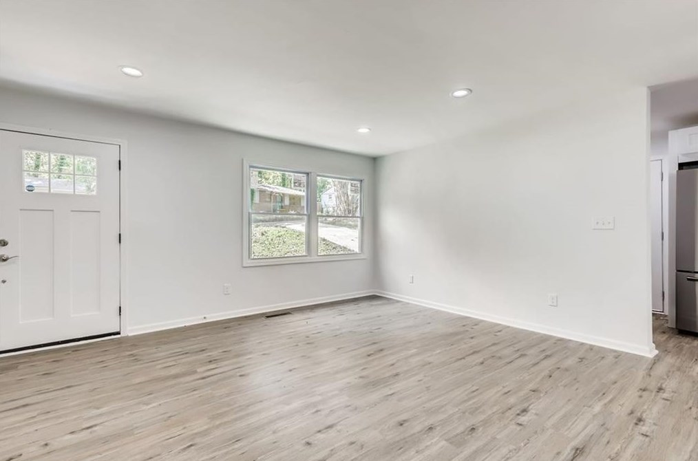 940 Natham Dr, Atlanta GA  30315-8616 exterior