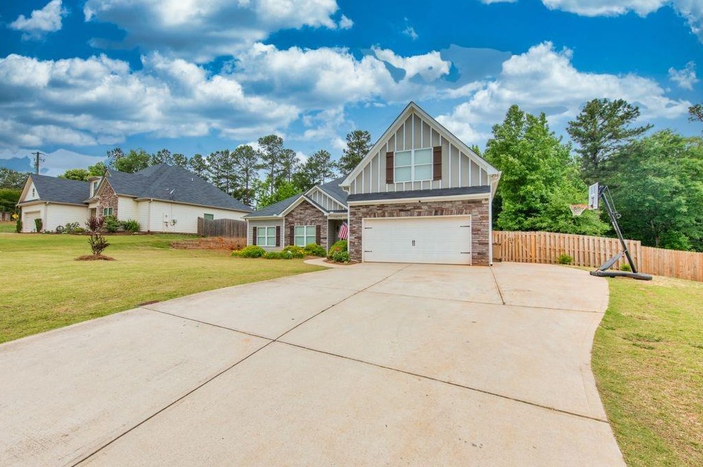 2834 Shadowstone Way, Winder, GA 30680-2985