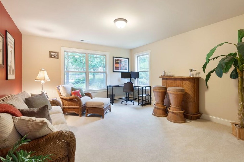 2035 Hatteras Way, Atlanta GA  30318-1084 exterior