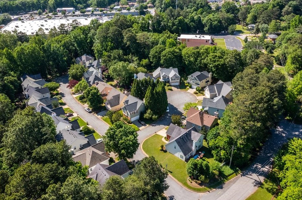 1142 Rosebrook Ct, Decatur GA  30033-3803 exterior