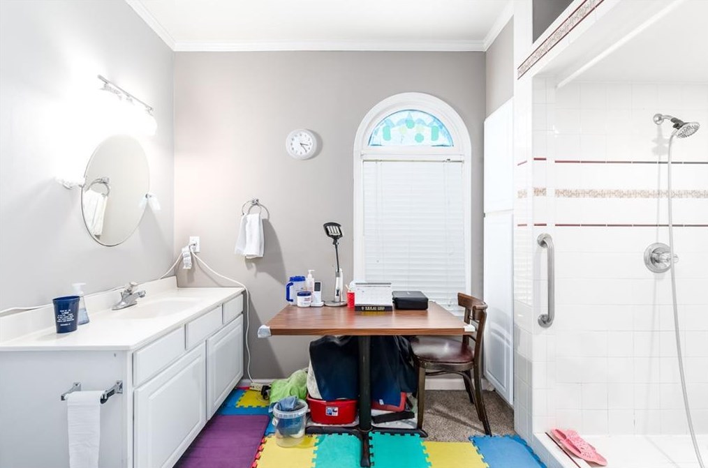 1142 Rosebrook Ct, Decatur GA  30033-3803 exterior