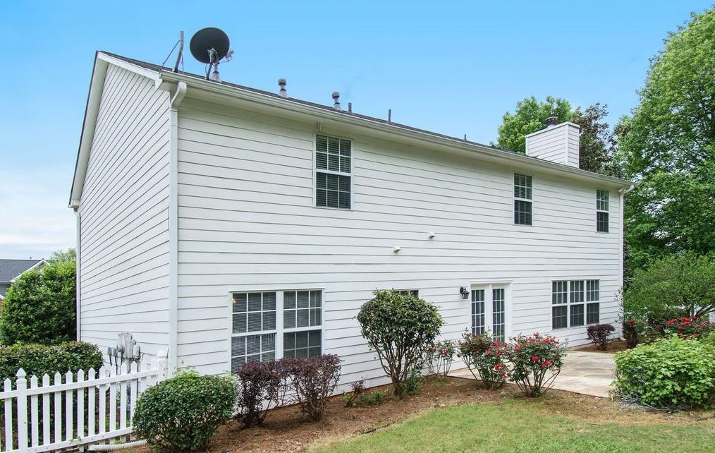 660 Beckenham Walk Dr, Dacula GA  30019-6735 exterior